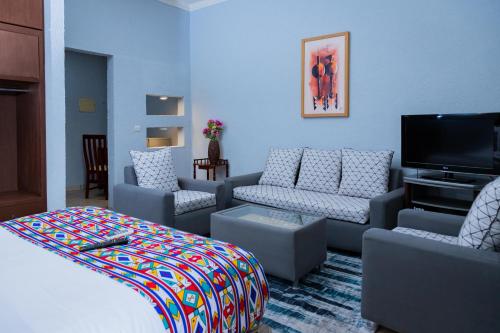 HOTEL HIBISCUS BLVD TRIOMPHAL in Libreville