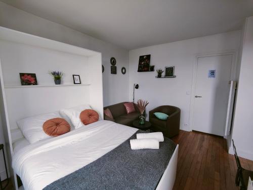 Studio Neuilly Seine - Champs Elysées - La Défense - Location saisonnière - Neuilly-sur-Seine