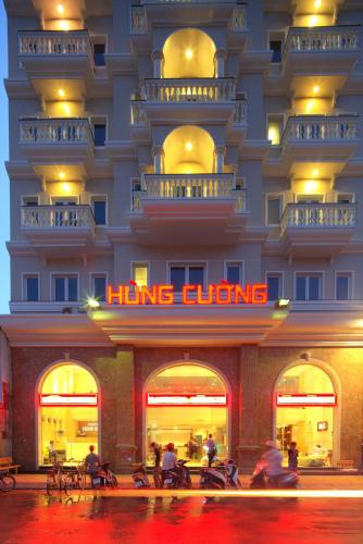 Khách sạn Hùng Cường (Hung Cuong Hotel) near Đình Châu Phú