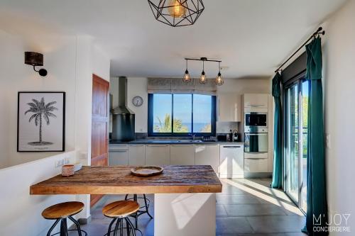 TIGOUYA - Maison 135m2 - 2 ch et Jacuzzi - Location, gîte - Saint-Leu