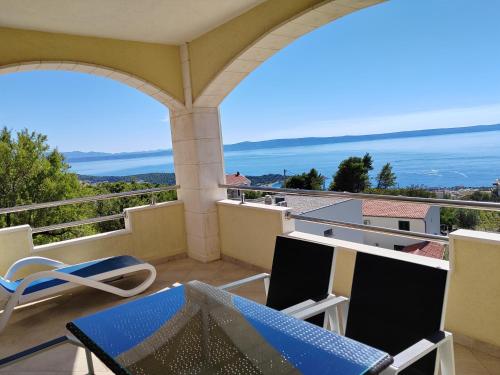  Apartment Biokovo in Makarska