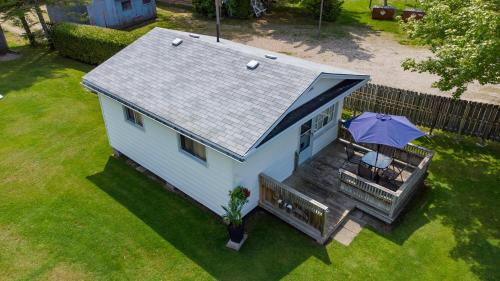 Bungalow with Patio