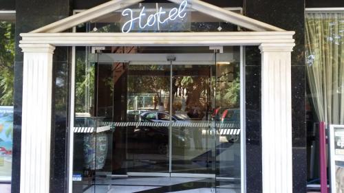 Ellinis Hotel - image 10