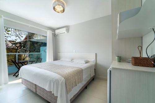 One-Bedroom Suite image 1
