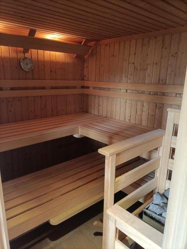 Sauna, Schöne Wohnung mit Whirlpool und Sauna (Schone Wohnung mit Whirlpool und Sauna) in Homberg (Hessen)