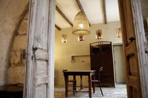 Three-Bedroom House image 10