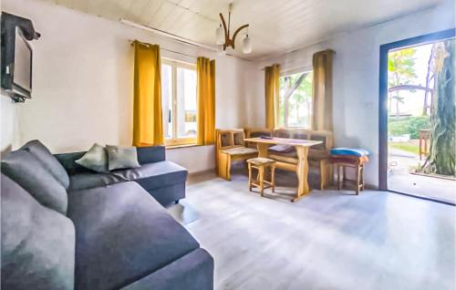Awesome Home In Kamionki Male in Turzno