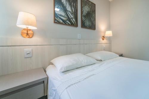 One-Bedroom Apartment image 2