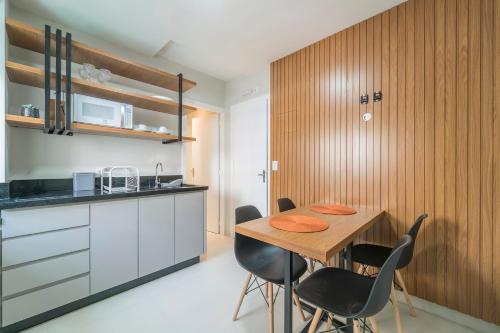 One-Bedroom Apartment image 3