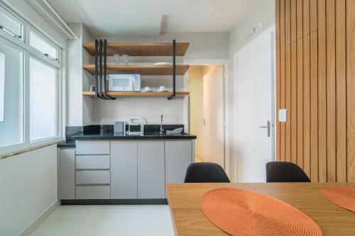 One-Bedroom Apartment image 1