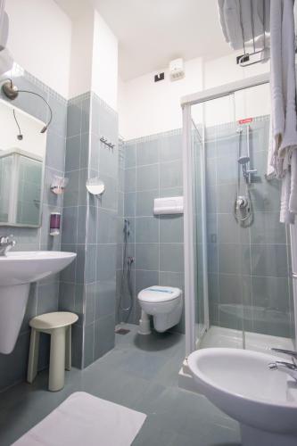 Superior Double Room image 4