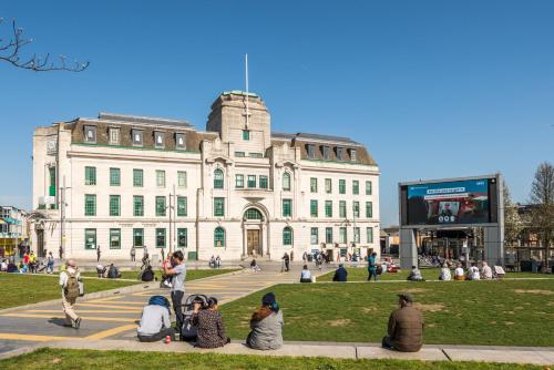 Equitable Hotel, Woolwich