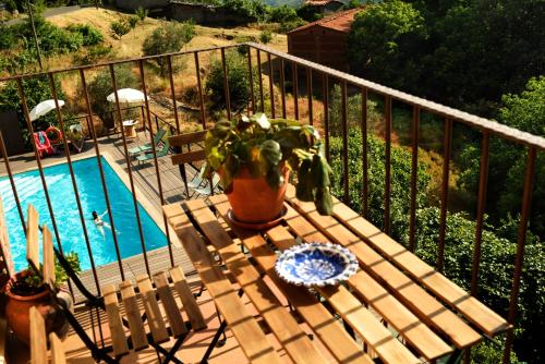 Apartamentos La Rosa y El Pastor in Losar De La Vera