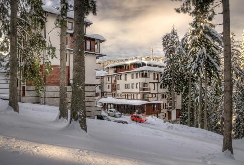 Green Life Family Apartments Pamporovo - Accommodation