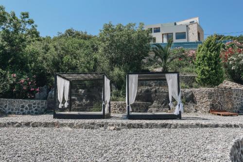 Villa Semiramis - image 12