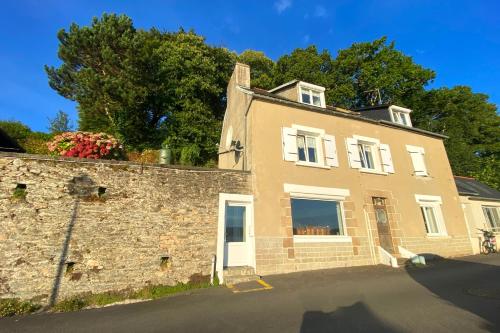 Locquenole house with sea view