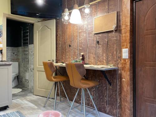 One-Bedroom Apartment image 7