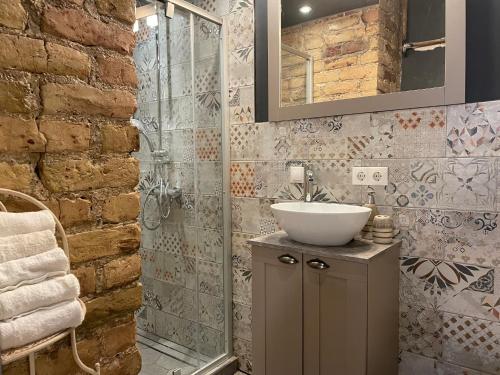 Exquisite & Steps to center 1Br Apt with Free Parking, Riga (foto 8)