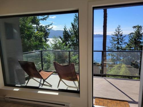 J and Js in Bowen Island, Canada