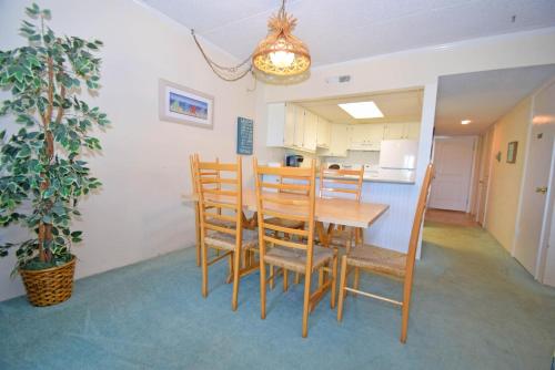 Two-Bedroom Apartment image 9