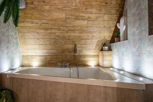The Chapel Loft - with parking, Bath (fotografie 9)