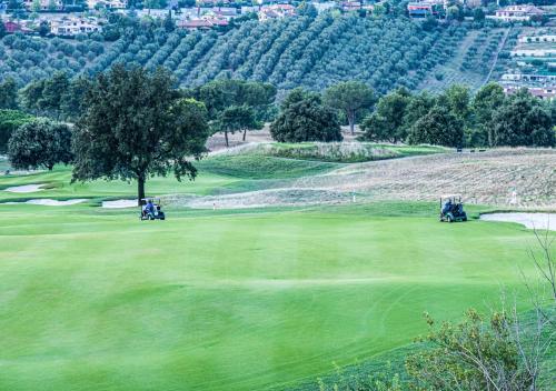 Golf course [on-site], Villa Silvia in Guidonia Montecelio