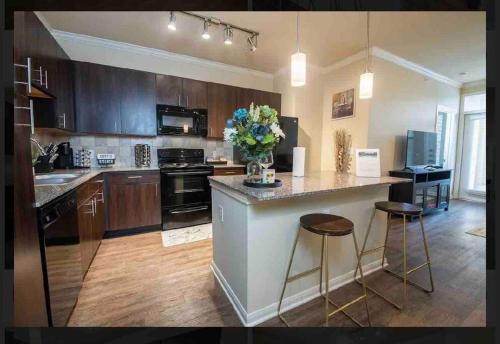 An alluring apartment, 10 min from downtown!