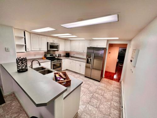 Newly Remodeled spacious units, minutes from mountains, inlet, downtown and airport