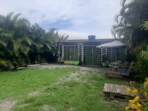 Linda casa em Barra de Guaratiba com 2 suites