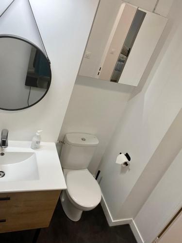 Bathroom, Deux pieces cosy a La Croisette in Carrieres-sous-Poissy