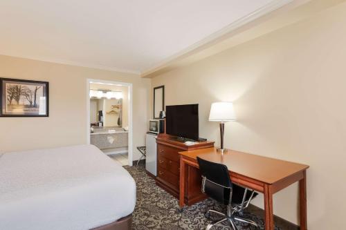 Best Western Conway - image 10