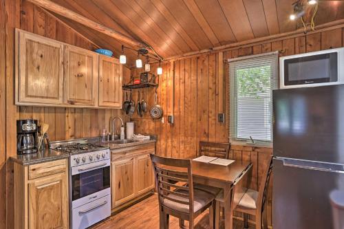 Charming Suttons Bay Cottage with Shared Waterfront! in Suttons Bay, USA