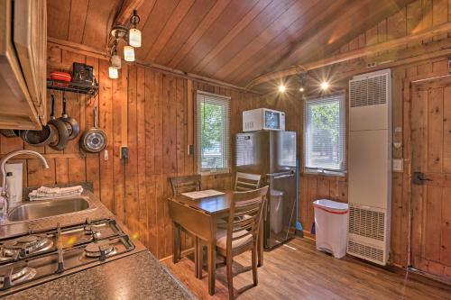 Charming Suttons Bay Cottage with Shared Waterfront! in Suttons Bay, USA