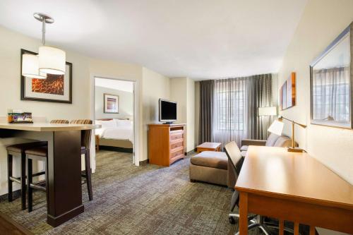 Sonesta ES Suites San Diego - Rancho Bernardo - image 9