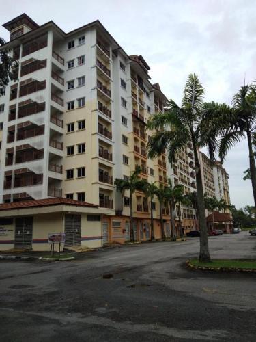 Buitenkant, Suria Apartment Bukit Merah in Bukit Merah