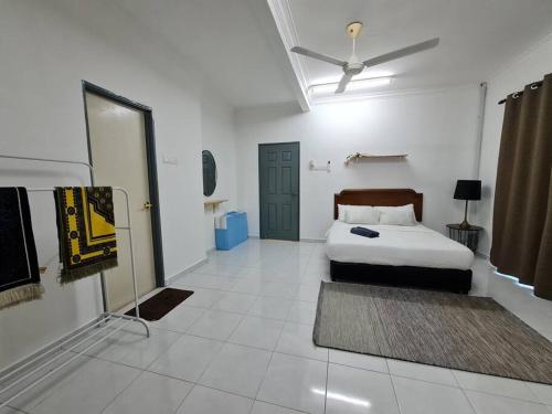 Private Water Park at Cozy House HS Sweet Homestay in Pantai Teluk Mak Nik