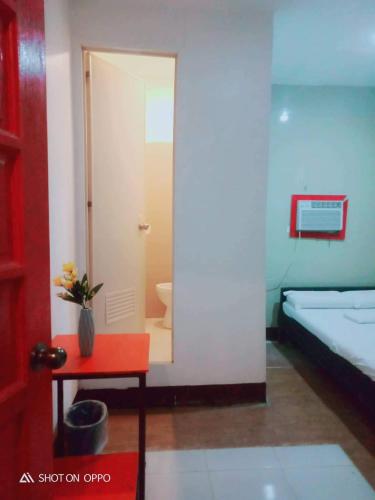 1 queen bed