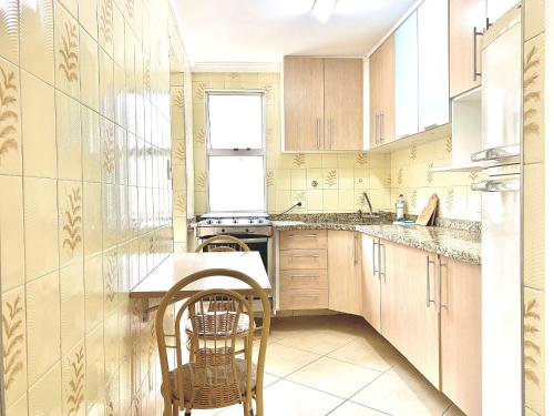 キッチン, Apartamento próximo do Tiete Plaza Shopping, com vaga e portaria 24h (Apartamento proximo do Tiete Plaza Shopping, com vaga e portaria 24h) in ピリトゥバ