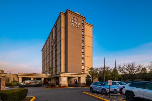 Crowne Plaza Newark Airport by IHG in Elizabeth, USA
