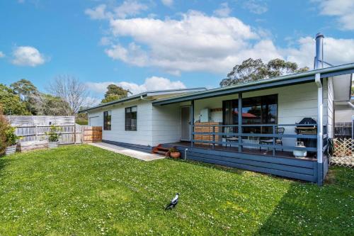 Breathe easy Inverloch linen and wifi included