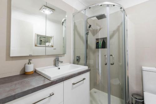 Breathe easy Inverloch linen and wifi included