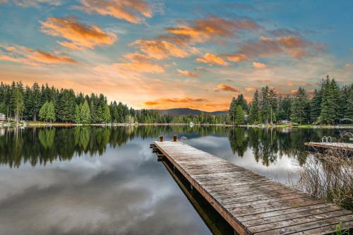 . Moonlight Cottage at Lake Alice