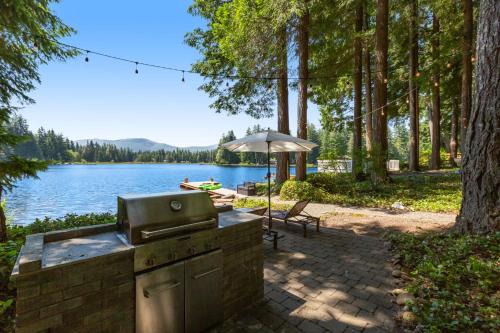 Moonlight Cottage at Lake Alice