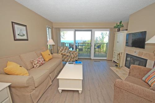 Ridge Top 21 22 - Apartment - Glen Arbor