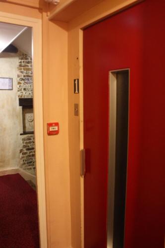 Hotel Excelsior - image 12