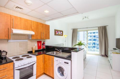 Bespoke Residences - Studio Apartment with Marina View - image 11