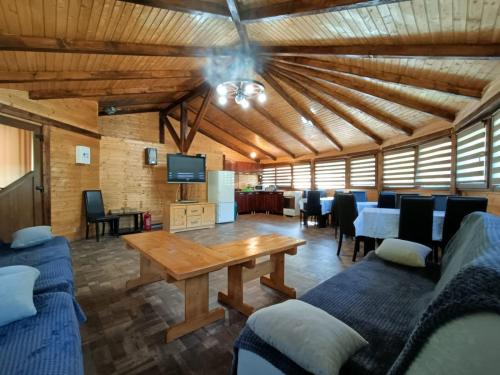 Cabana Daianna si Jessica in Pádis