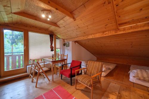 Cottage surrounded by forests - The Sunny Hill in Петровче