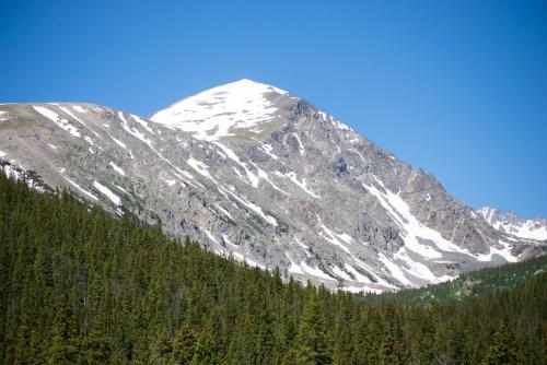 Exterior view, Located At Base Of The Magnificent Mt Quandary near McCullough Gulch Trailhead