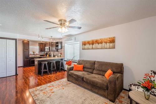 Siesta Suites C - Amazing two bedroom apt with high speed WIFI!